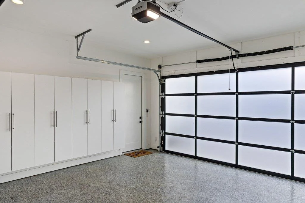 Photo of 6003 Grover Ave