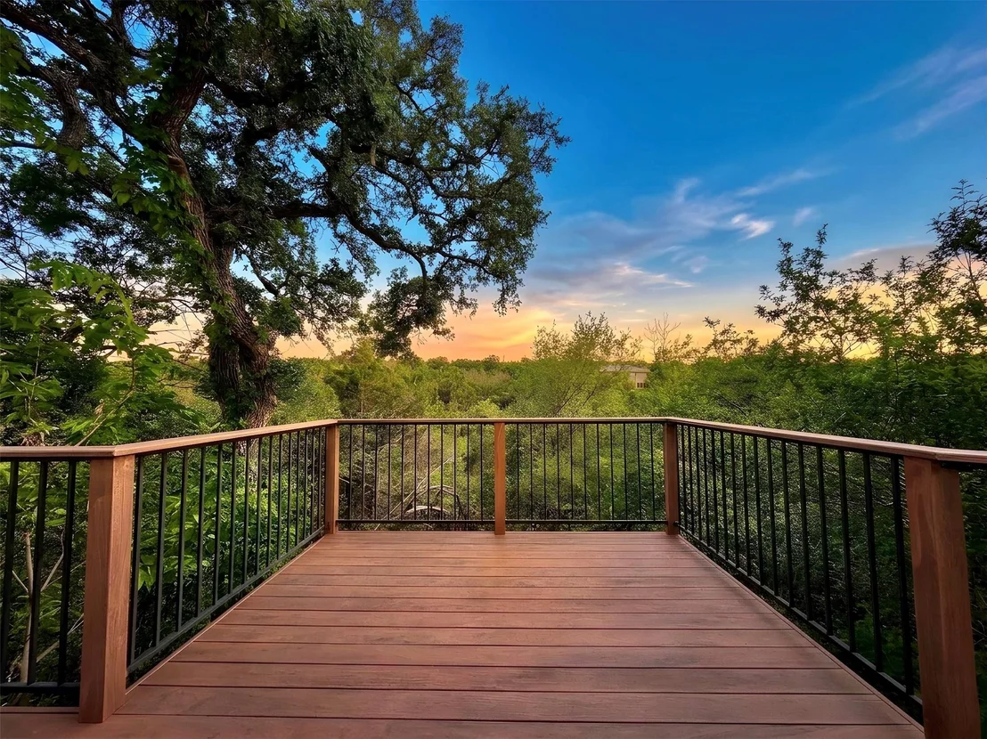 Photo of 12421 Painted Bunting DR