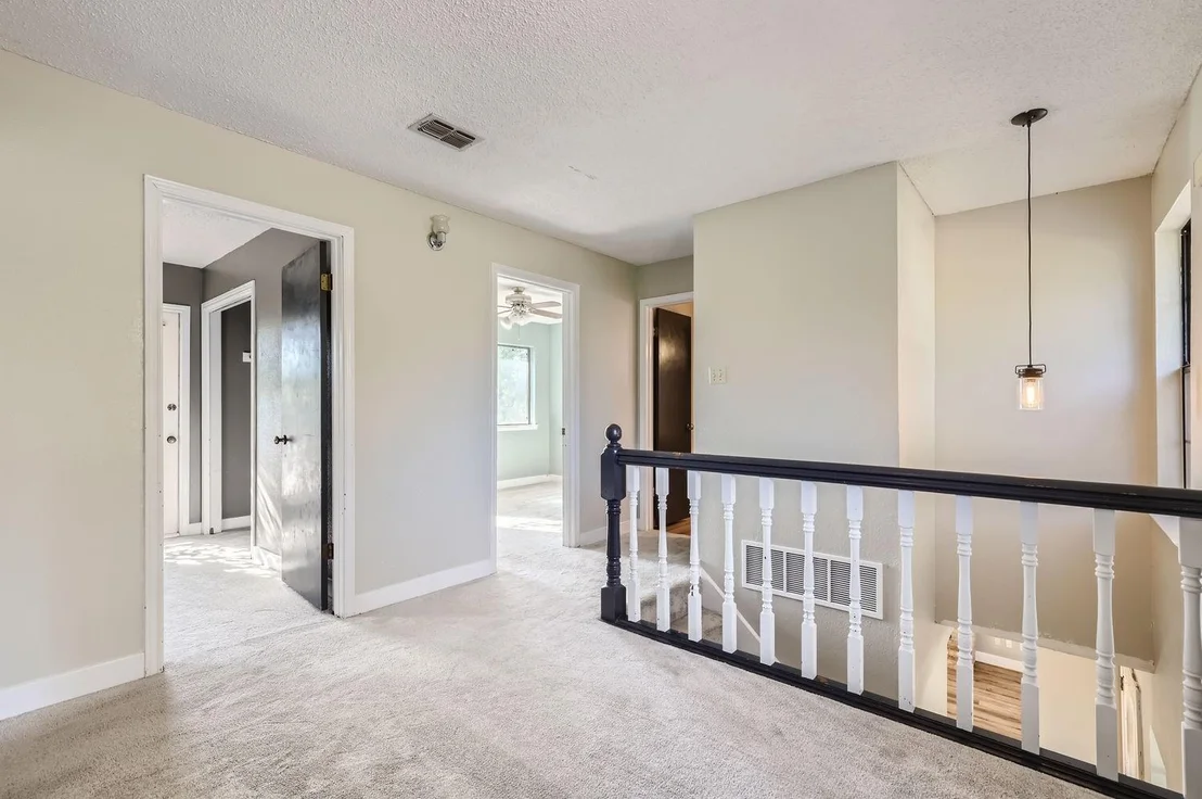 Photo of 1711 Ryon LN