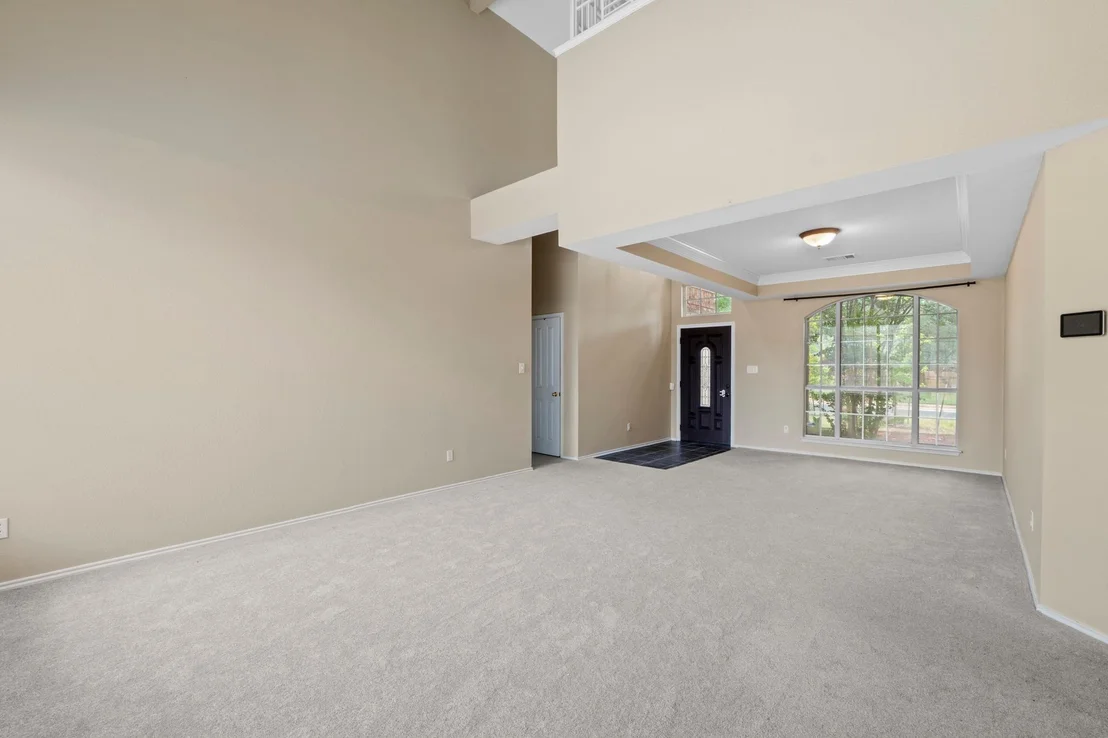 Photo of 8605 Axis DR