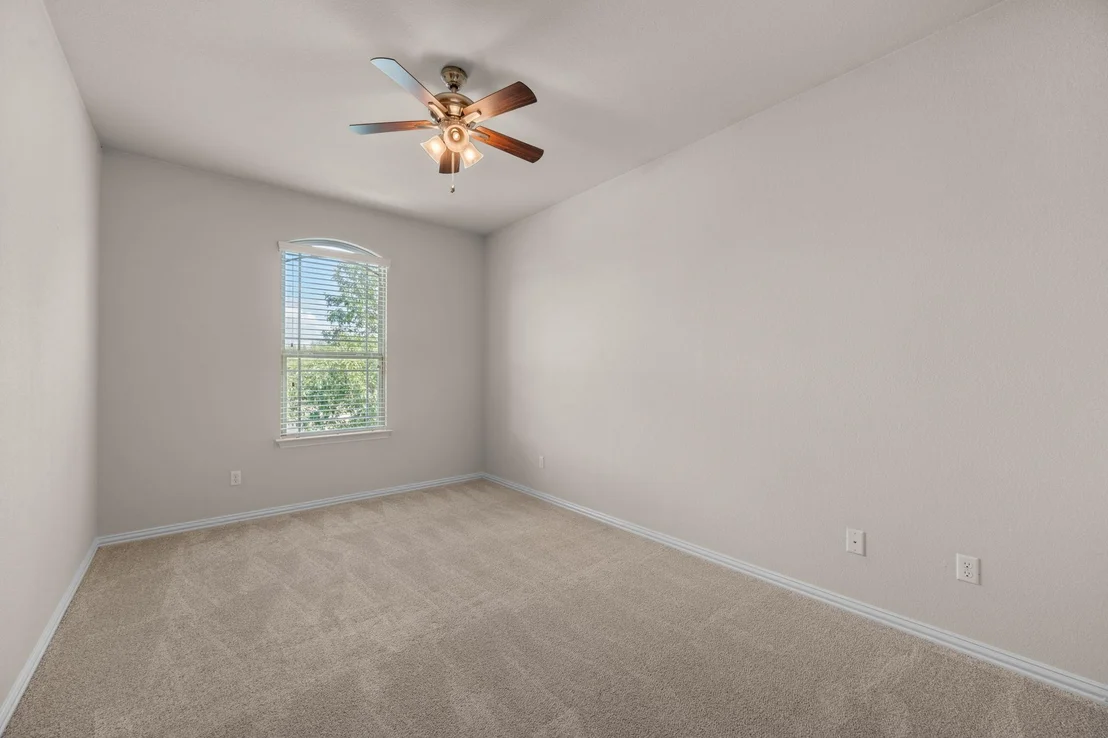 Photo of 401 Mourning Dove LN