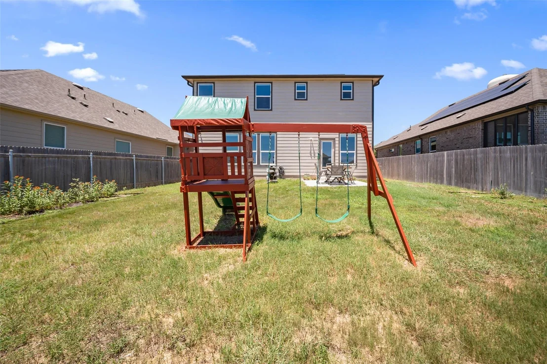 Photo of 158 Crimson LN