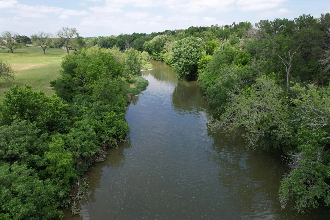 Photo of 1987 County Road 103