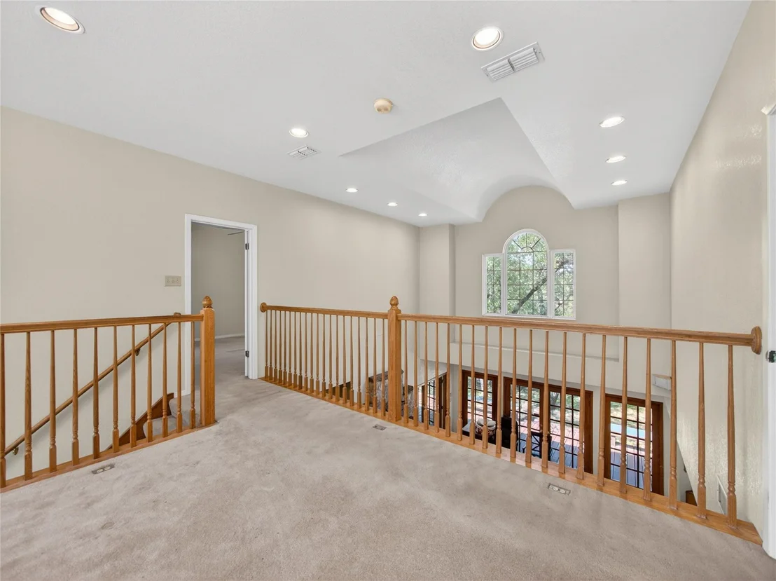 Photo of 613 Breakaway RD