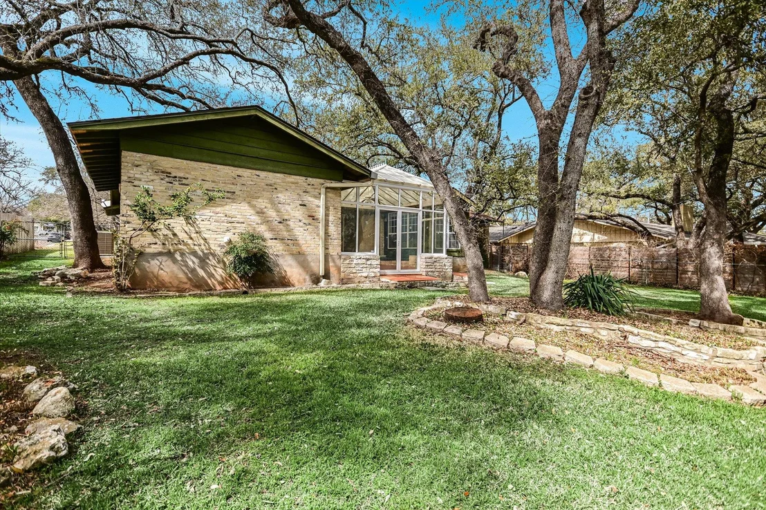 Photo of 7201 Mesa DR