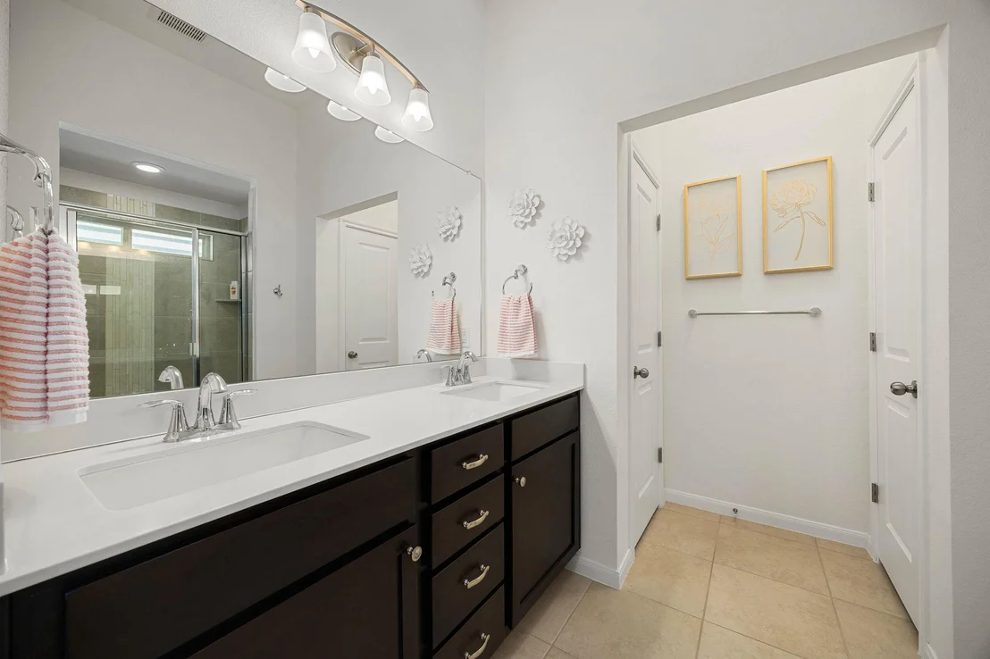 Photo of 18025 Lungo ST