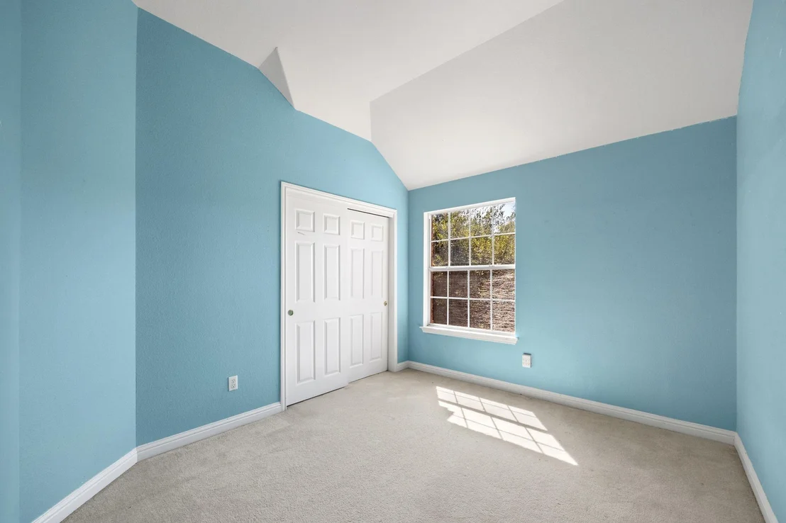 Photo of 10005 MOUNT RAINIER DR