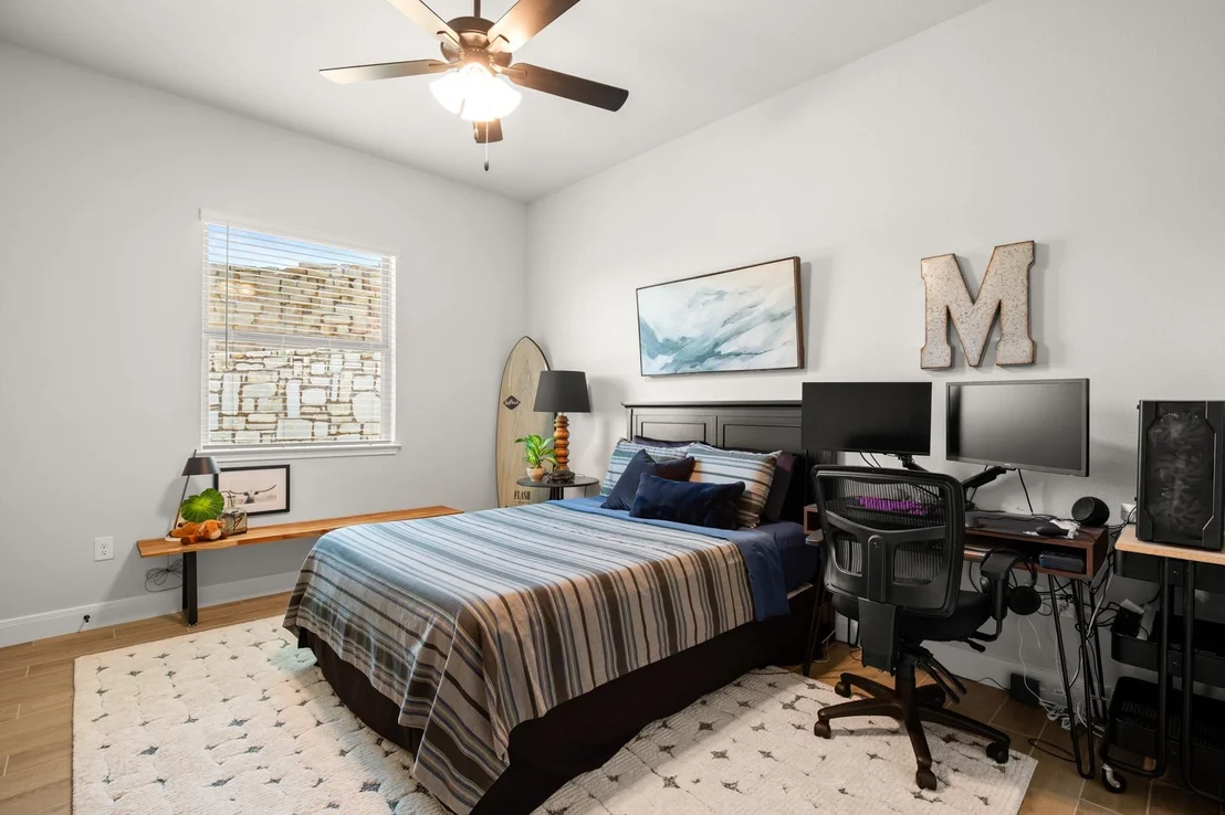 Photo of 147 Epoch DR