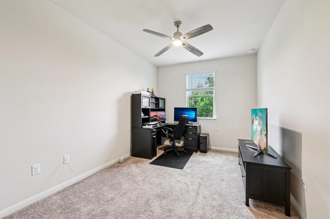 Photo of 10033 Gertrudis LOOP