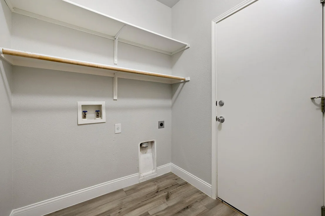 Photo of 1804 Warwick CV