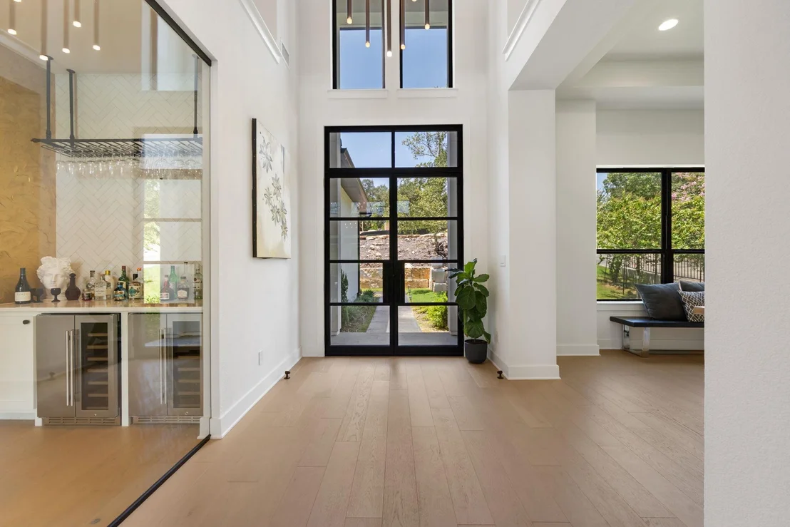 Photo of 16118 Clara Van ST
