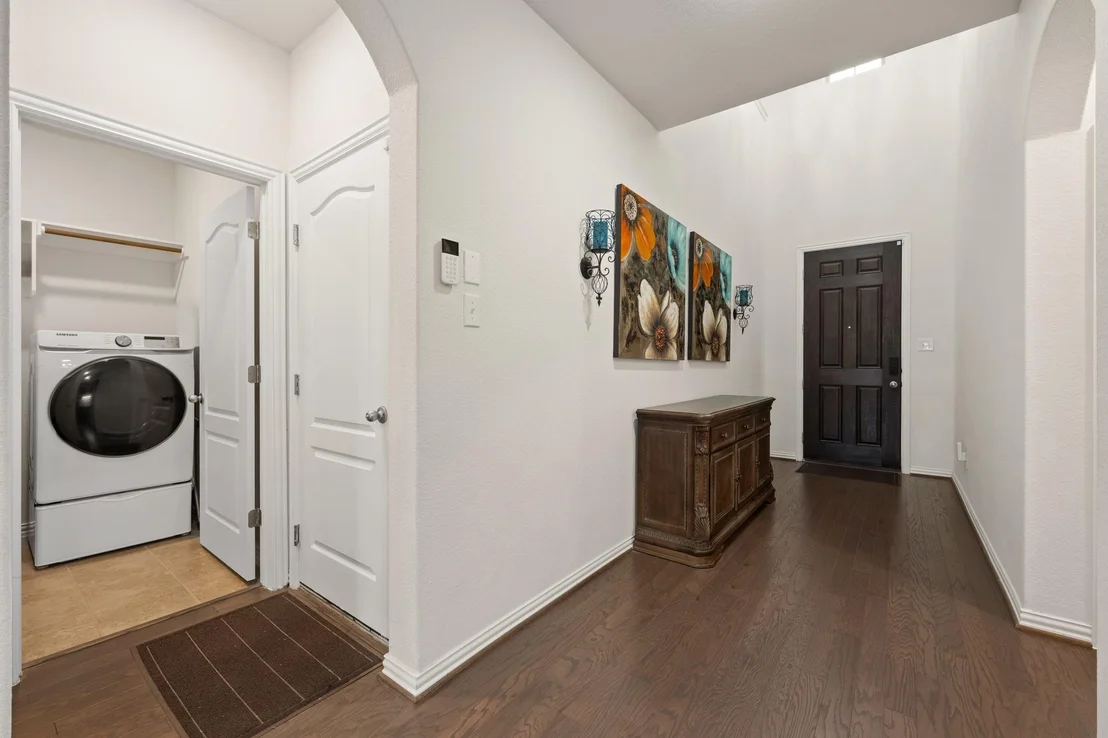 Photo of 145 Findley Ave