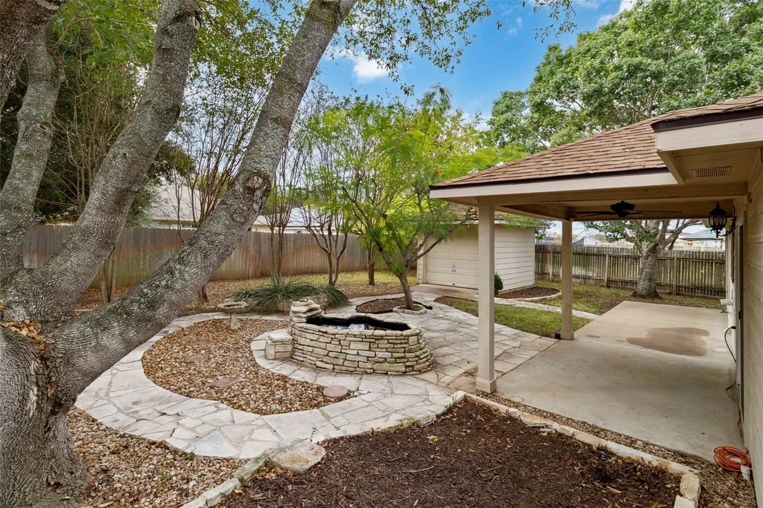 Photo of 615 Jessica PL