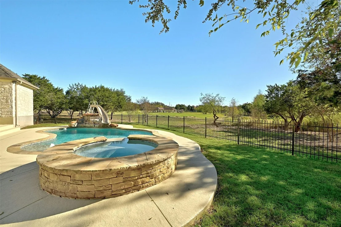 Photo of 1300 Little Bear RD