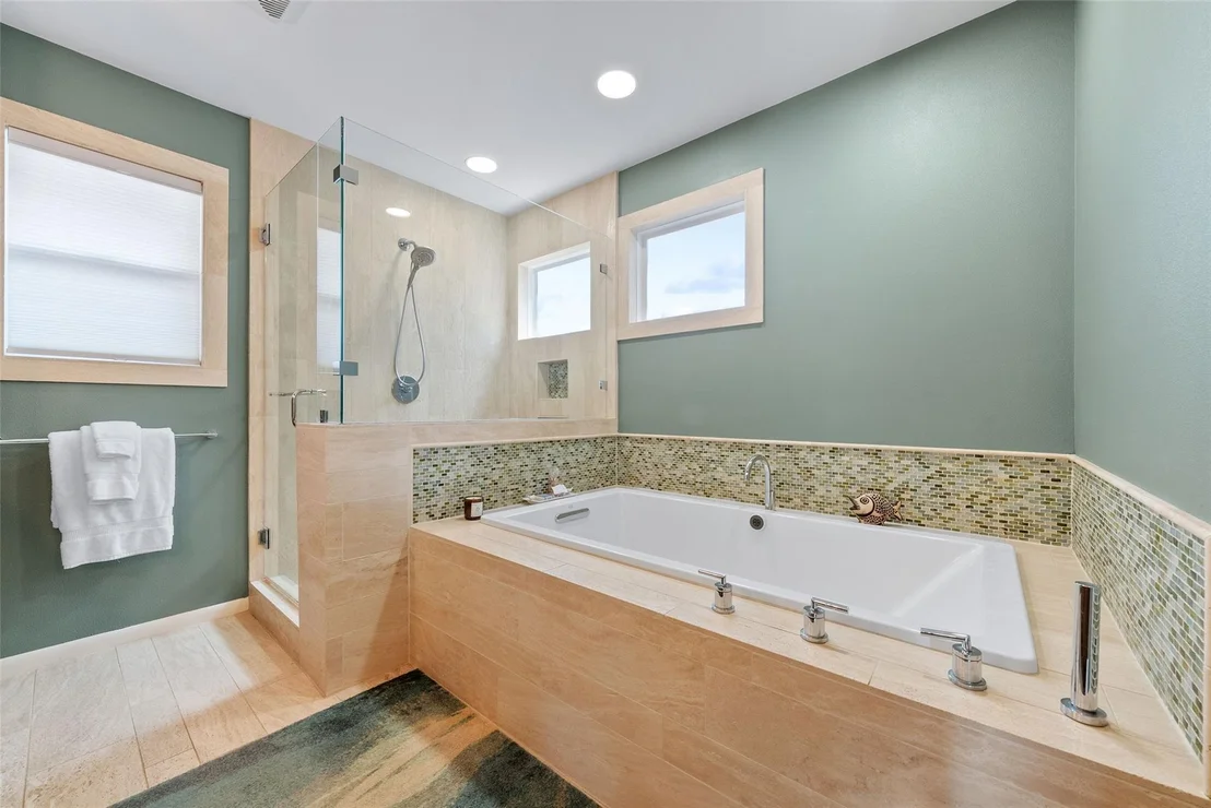 Photo of 8808 Point West DR