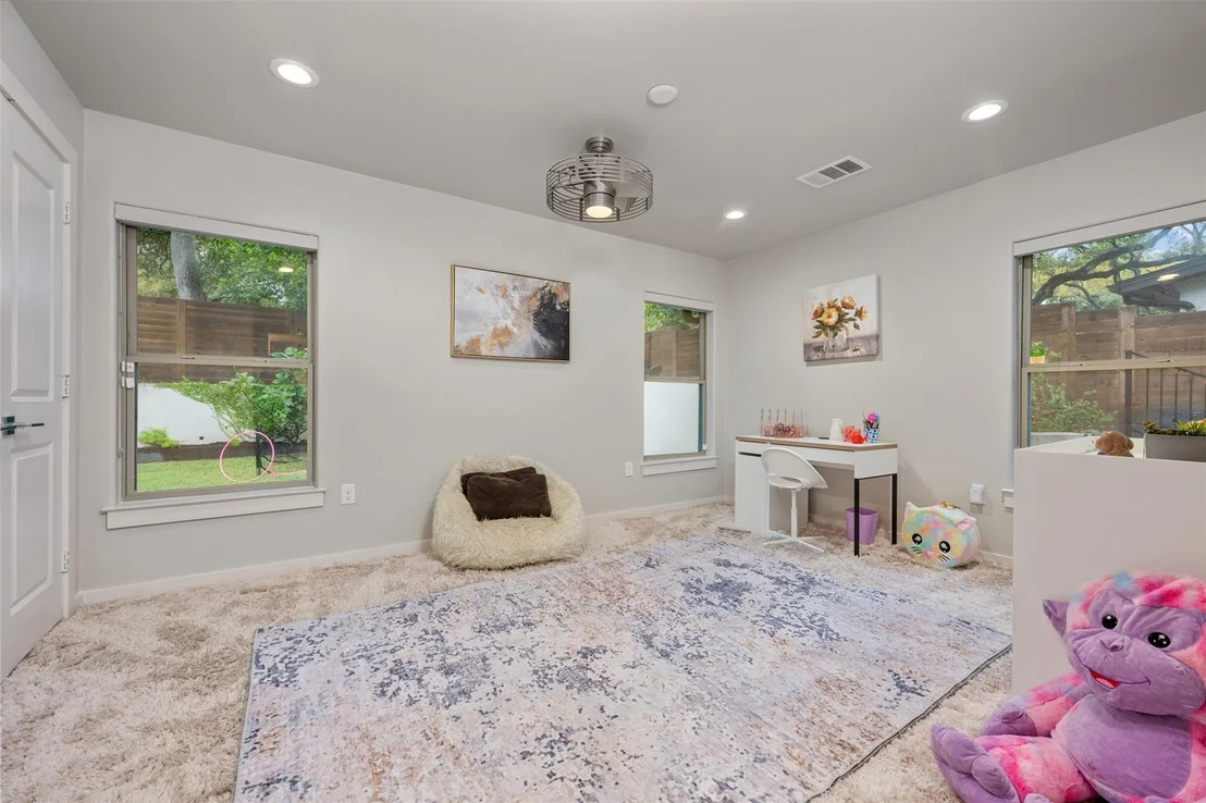 Photo of 4200 Edgemont DR