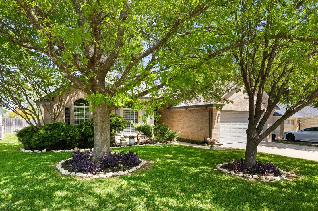 Photo of 1212 Willow Creek DR
