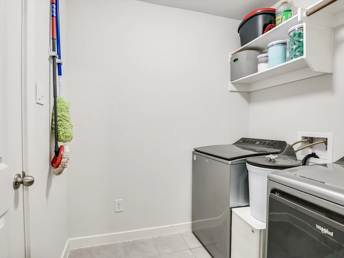 Photo of 1006 Berryhack CT