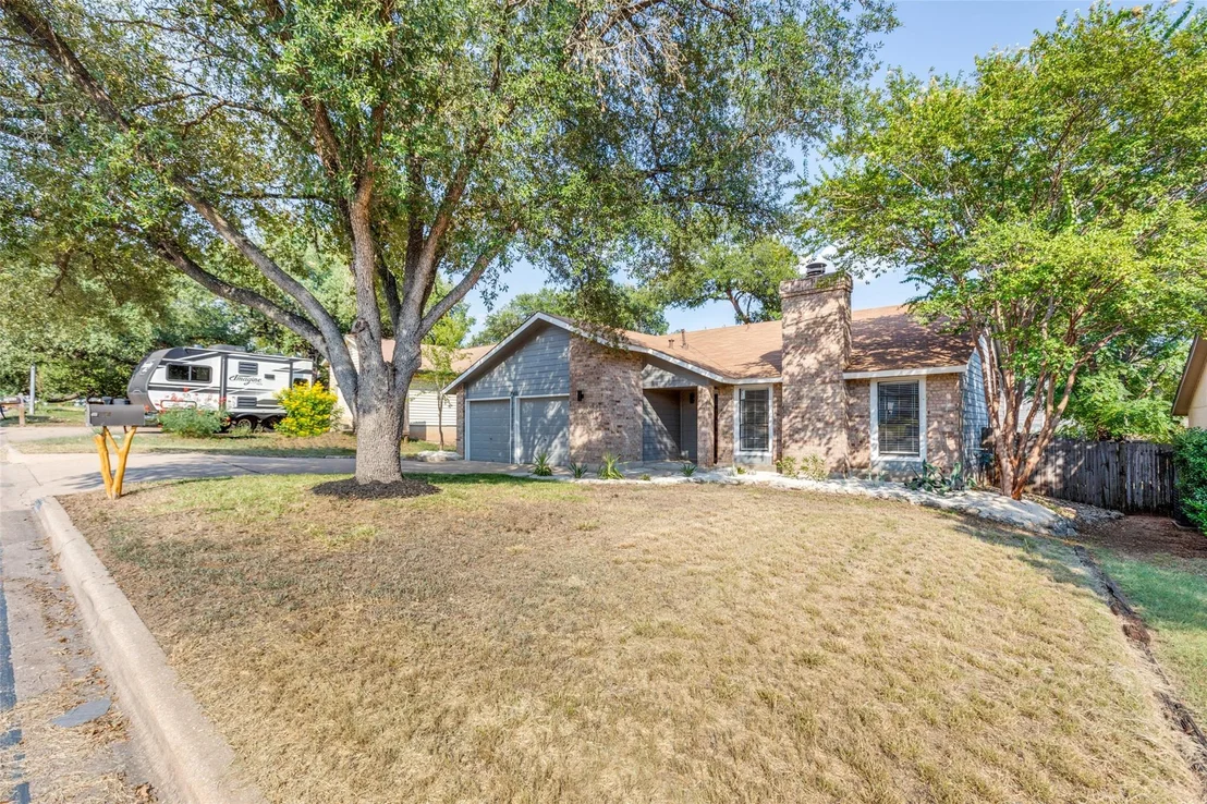 Photo of 7901 Keswick DR