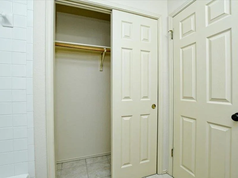 Photo of Unit 9 at 4400 Switch Willo