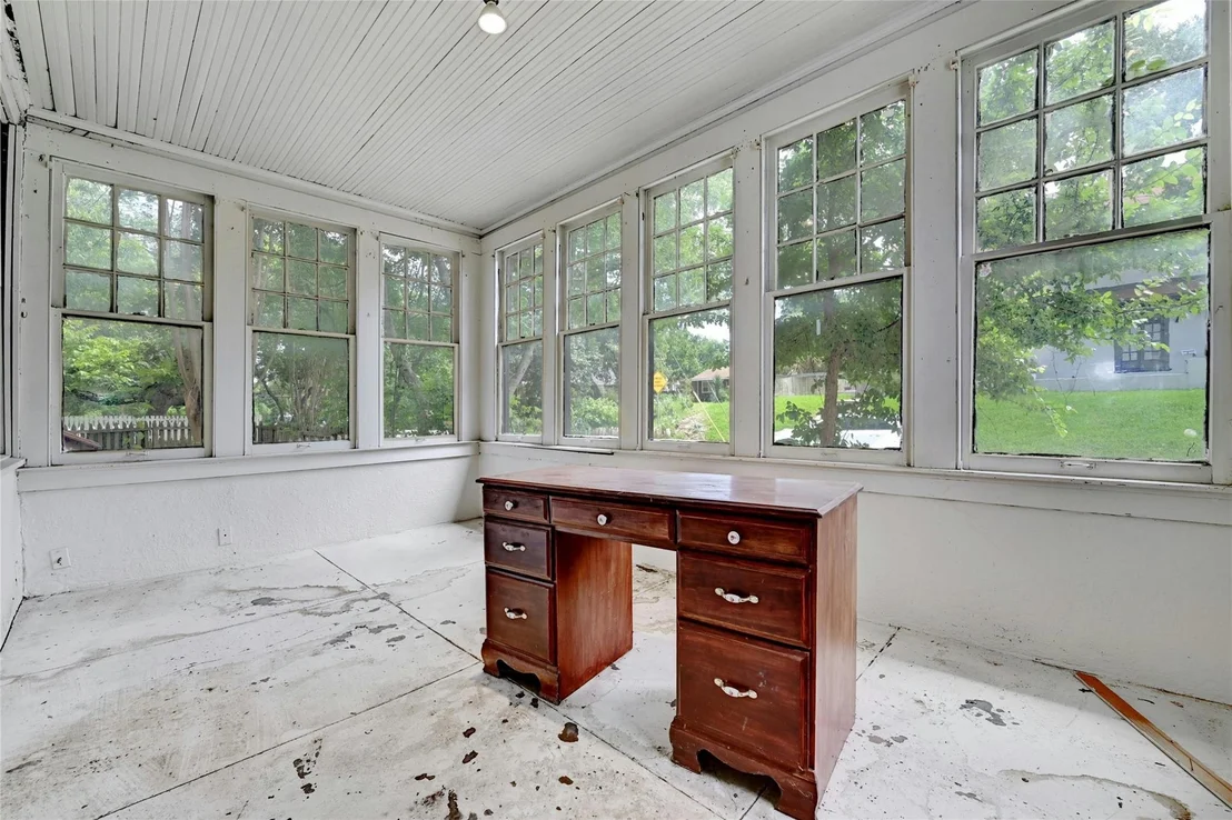 Photo of 1109 Travis Height BLVD