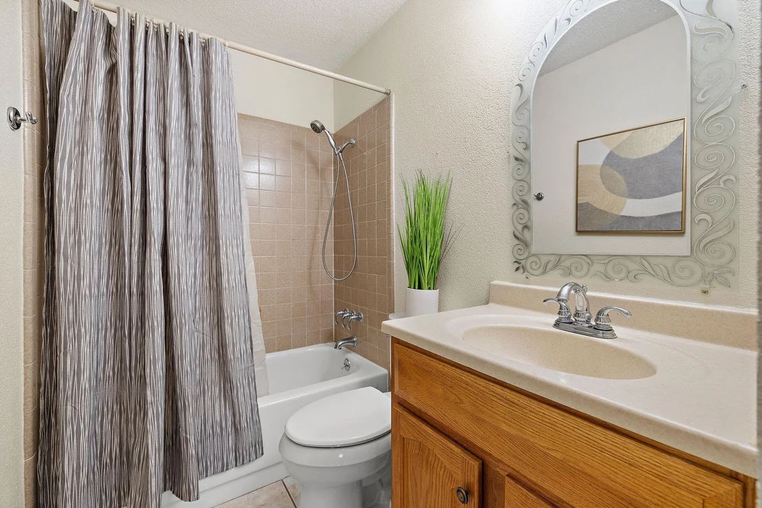 Photo of 2105 Boxwood PATH