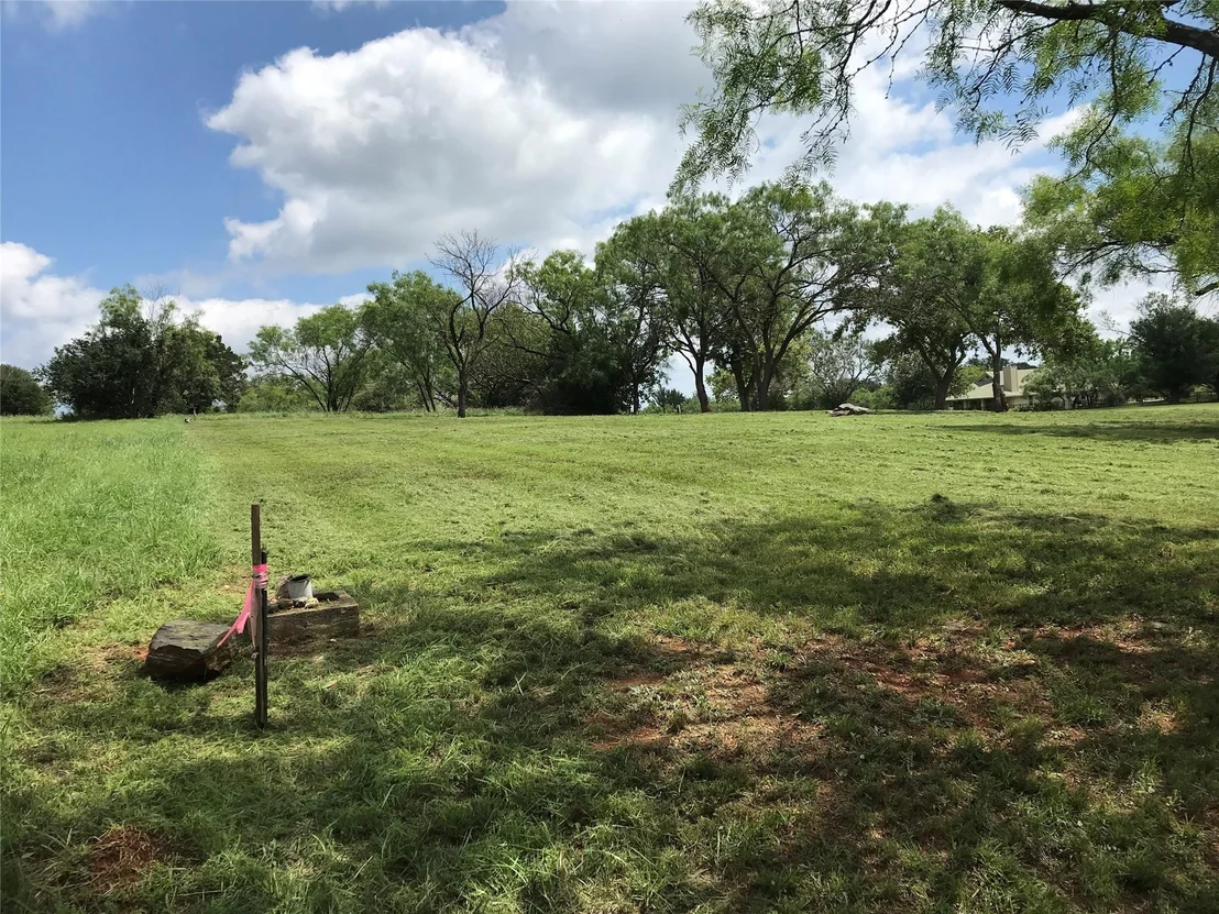 Photo of 216 Sun Ray RD