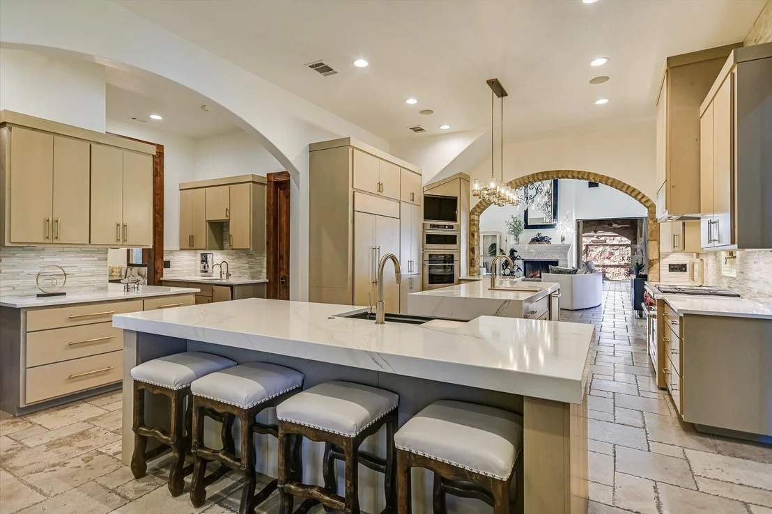Photo of 252 LA SERENA LOOP