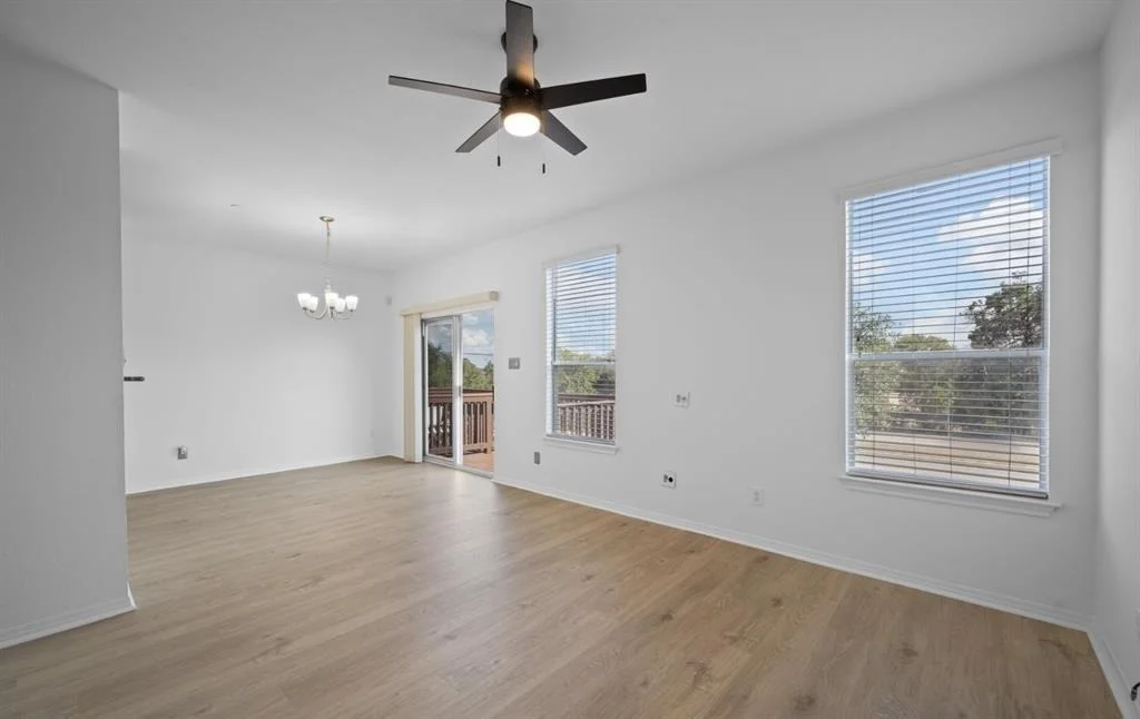 Photo of Unit 2103 at 700 Mandarin    Flyway