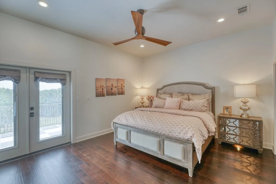 Photo of 301 Twisted Oak DR