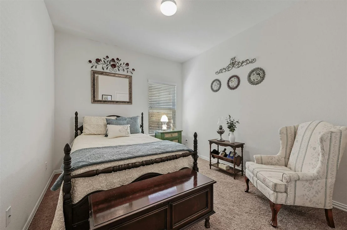 Photo of 265 Shale CIR