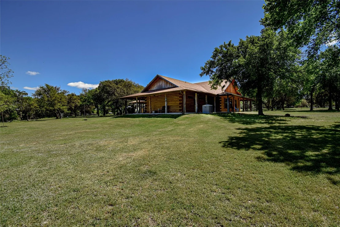 Photo of 358 W County Road 3069