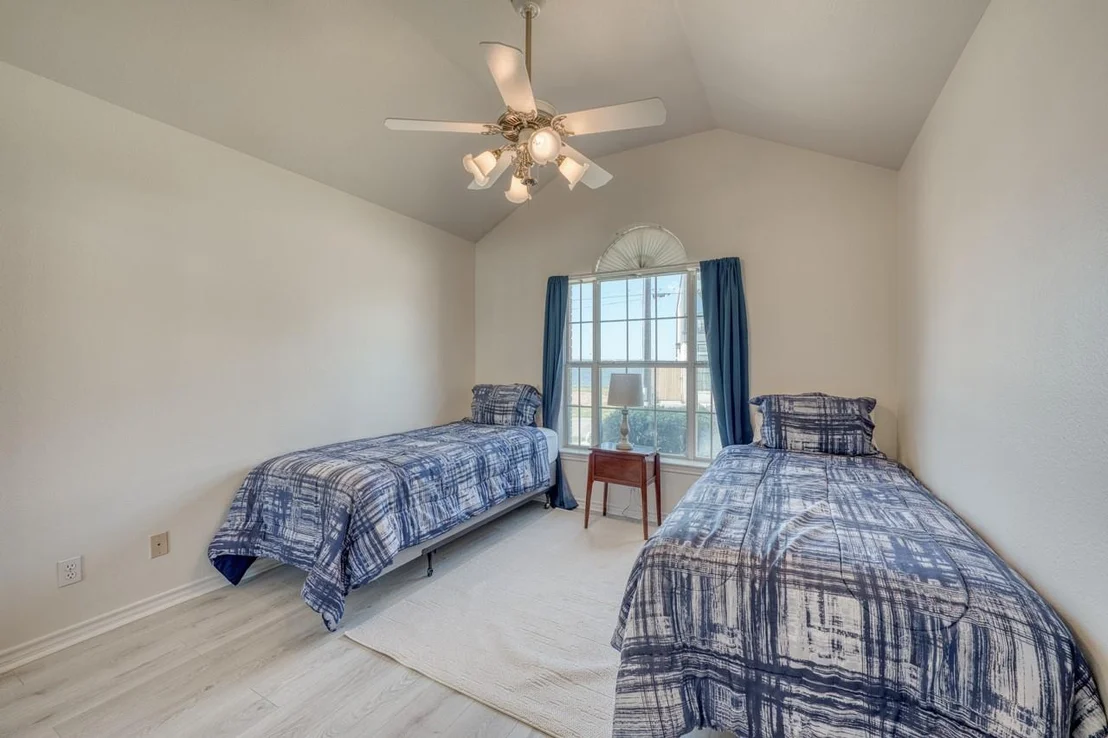 Photo of 1101 Impala DR