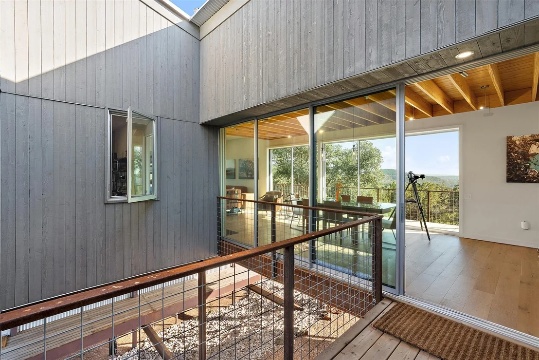 Photo of 2037 Wolf Creek Ranch RD