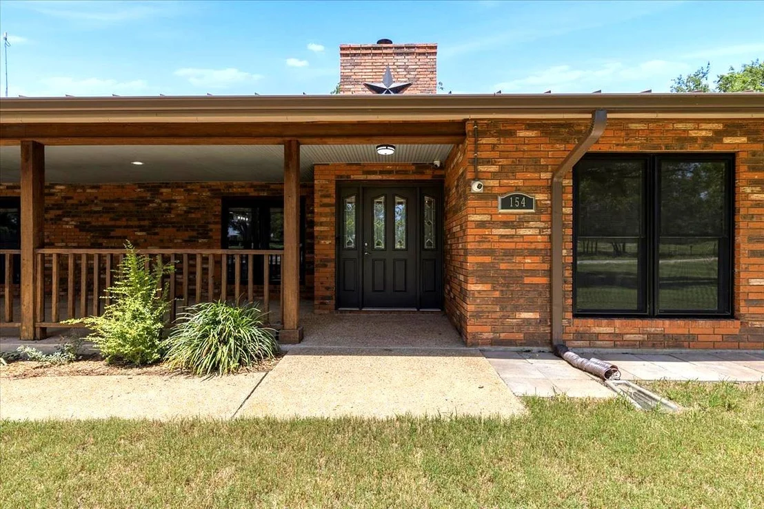 Photo of 154 Shoreline DR