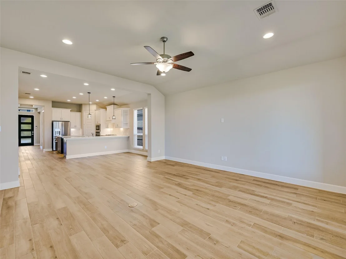 Photo of 131 Plumbago LOOP
