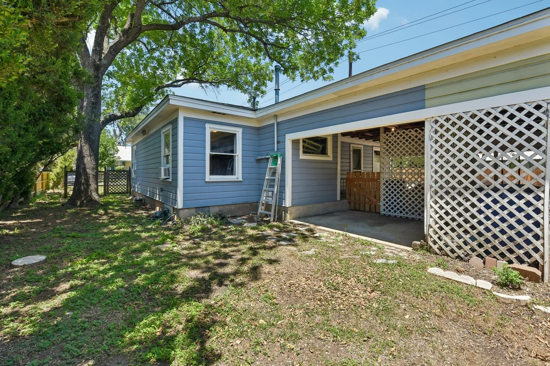Photo of 5015 Ave G