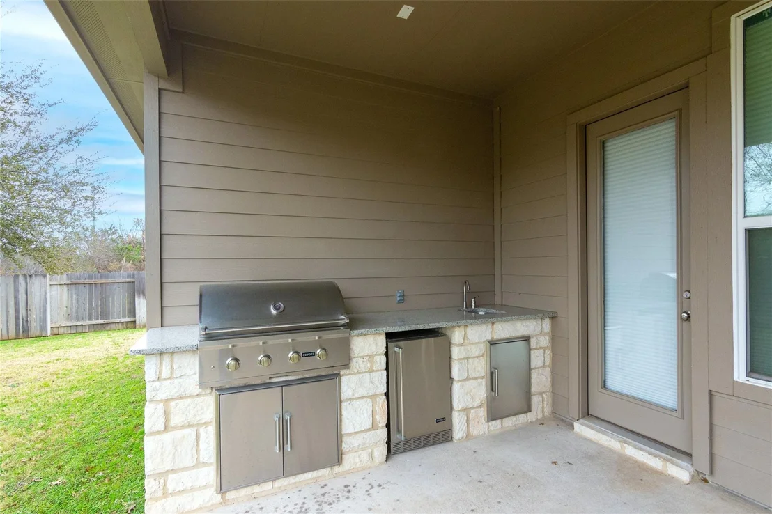 Photo of 120 Split Oak DR
