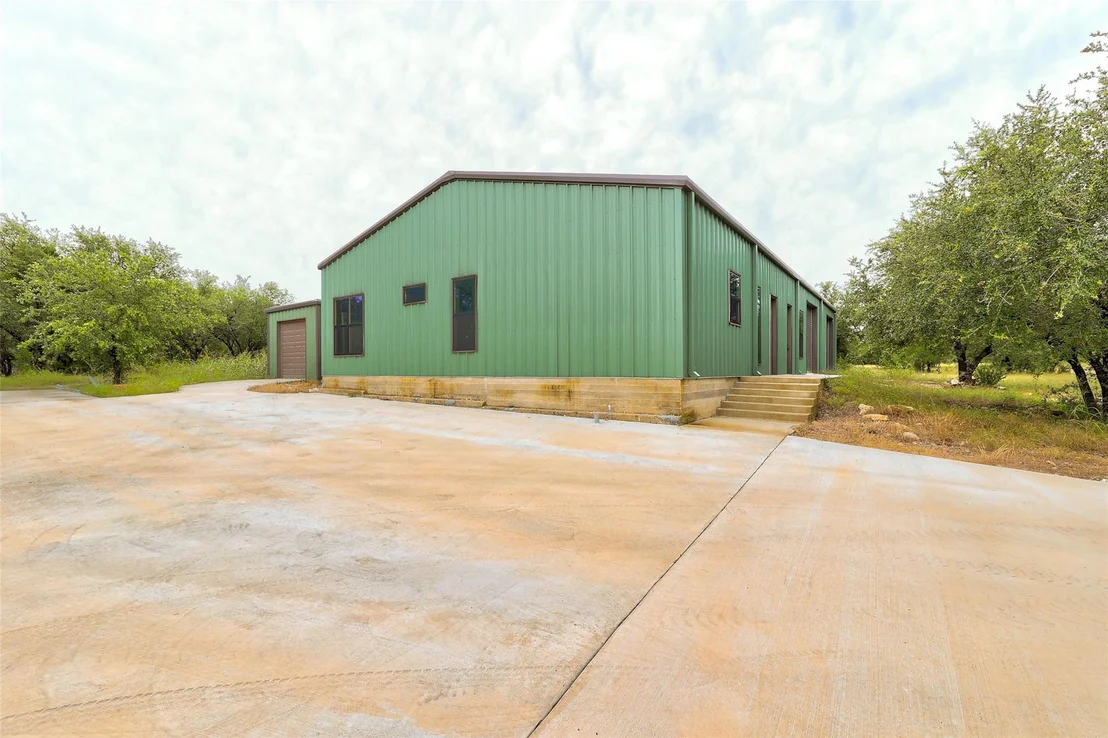Photo of 7670 Shiny Top Ranch LN