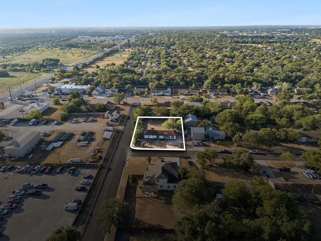 Photo of 200 Seminole RD