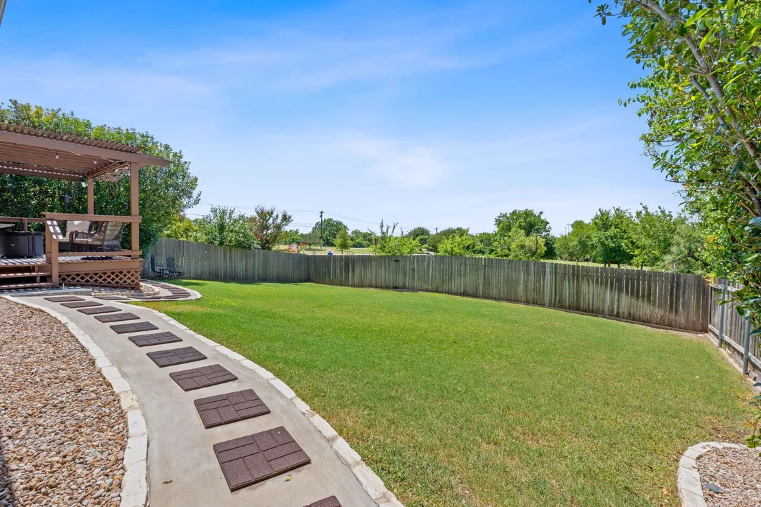 Photo of 1109 Middle Brook DR