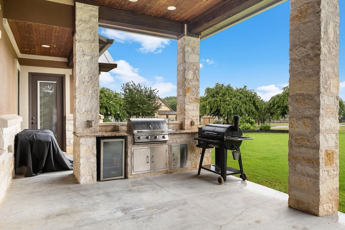 Photo of 201 Eagle Valley LN