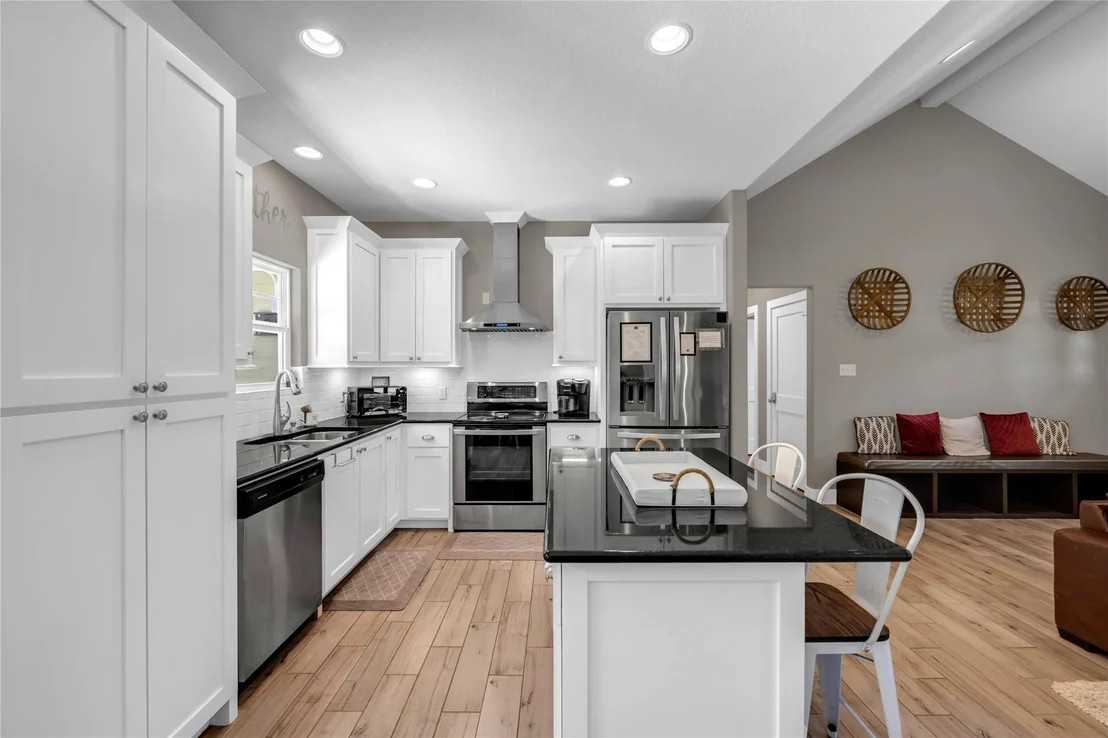 Photo of 113 Winding Oak DR