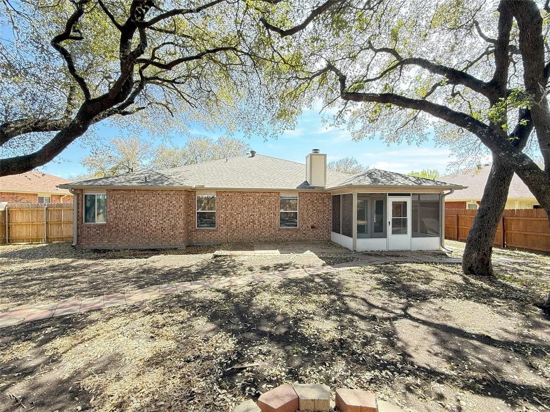 Photo of 2110 Thunderbird DR