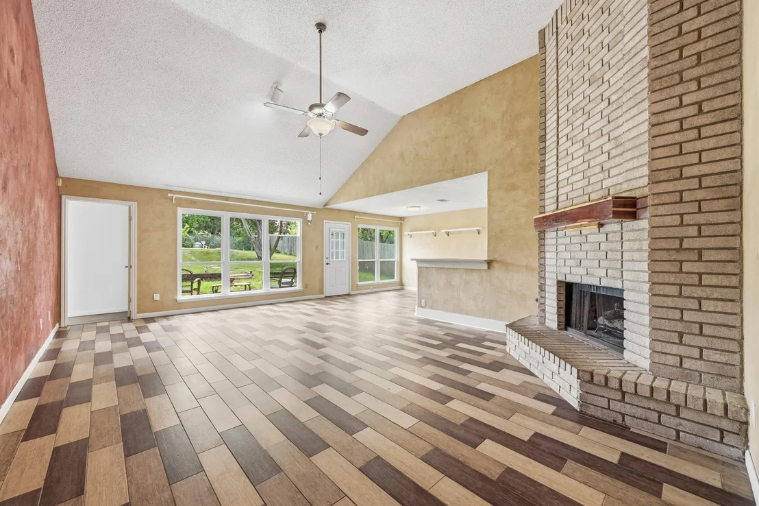 Photo of 16415 Lone Wolf DR