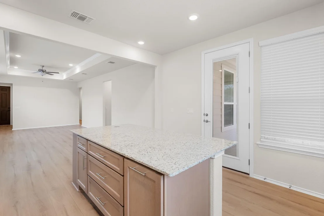 Photo of 120 Cross Bar ST