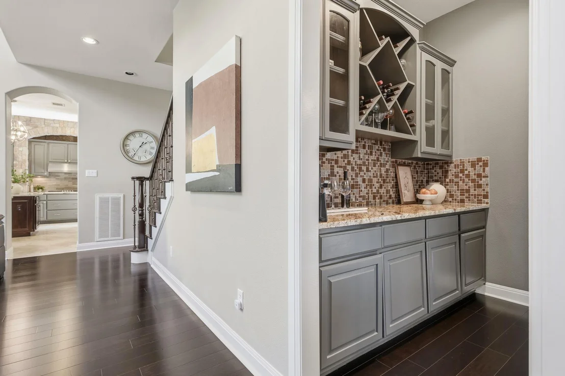 Photo of 9808 Tree Bend CV