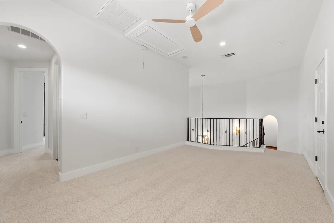 Photo of 4312 Lakeway BLVD