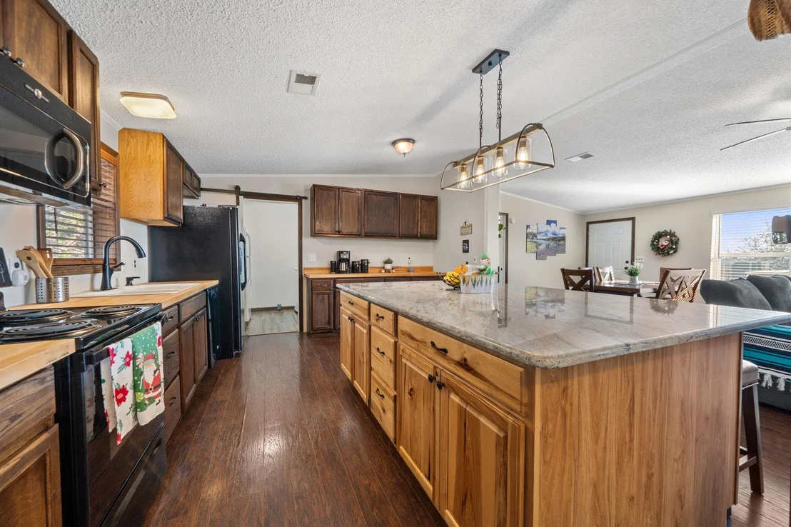 Photo of 28609 Paradise Manor DR