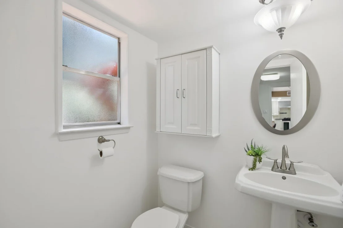 Photo of 4107 Adelphi LN